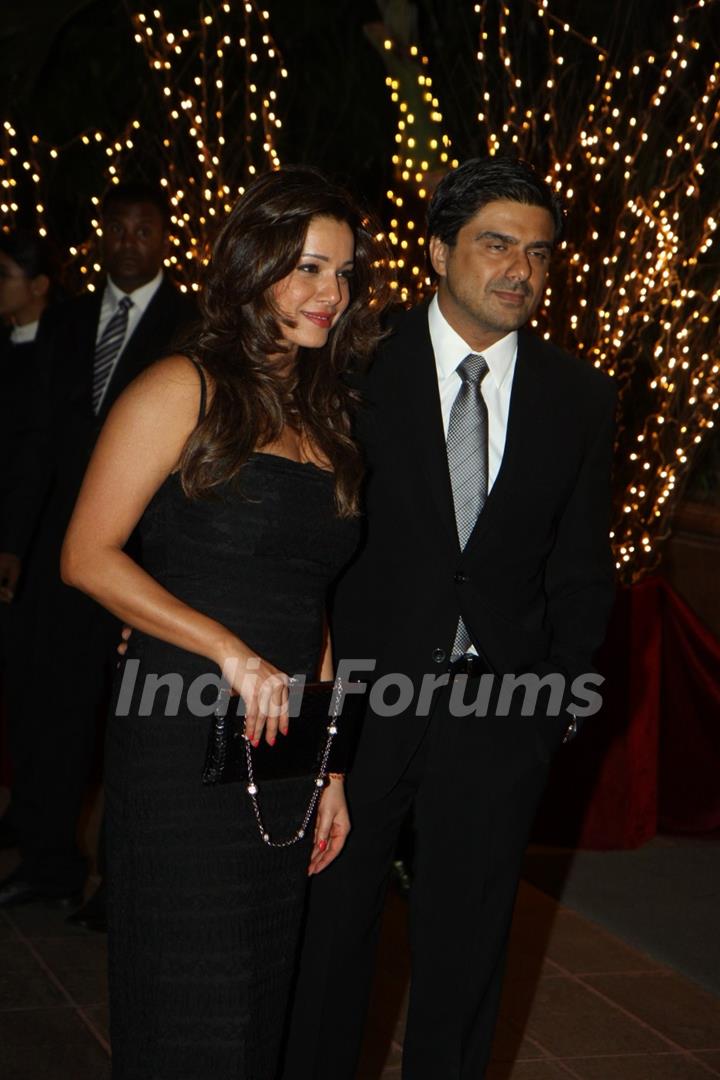 Neelam with husband Sameer Soni at Karan Johar's 40th Birthday Party