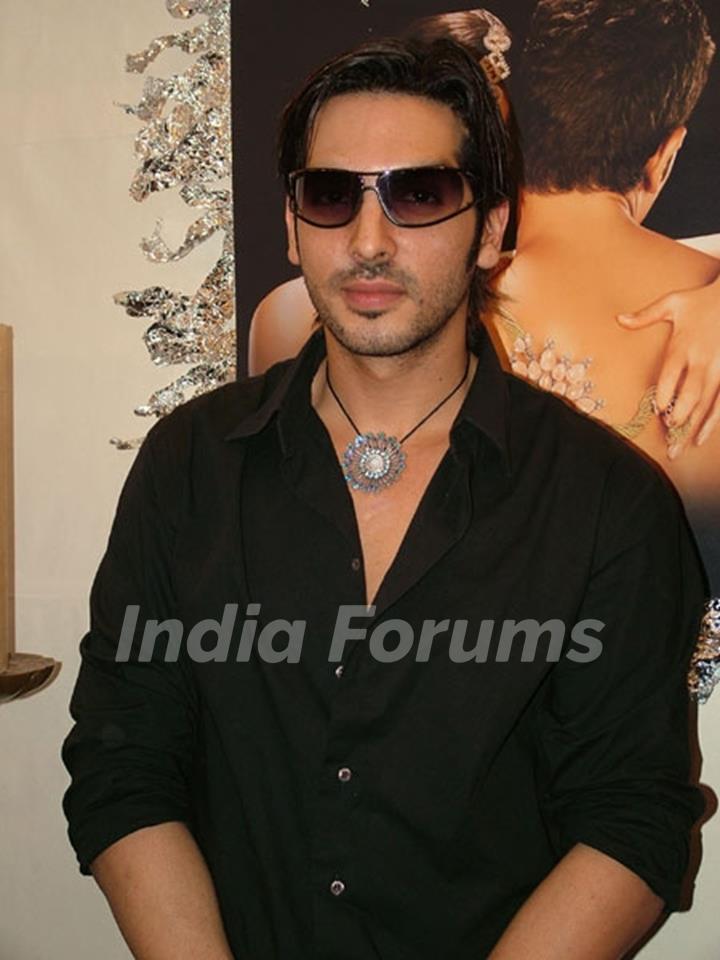 Zayed Khan