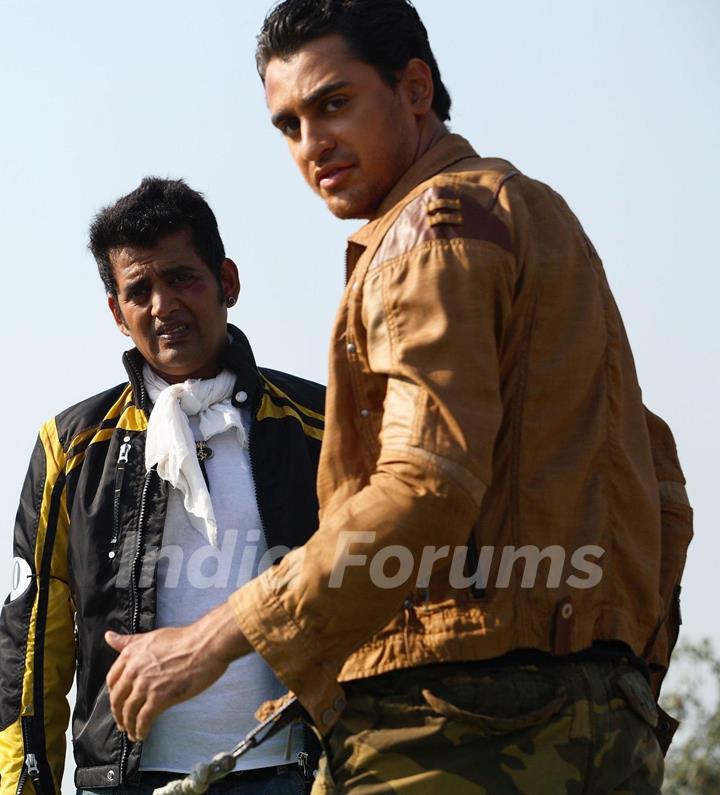 Imran Khan and Ravi Kissan in Luck movie