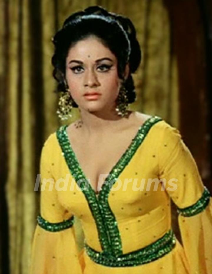 Aroona Irani