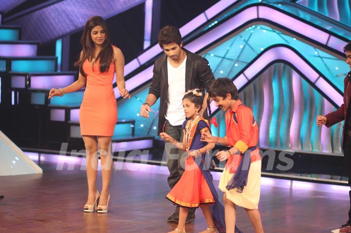 Promotion of Film Teri Meri Kahaani on the sets of Dance India Dance Little Masters in Mumbai