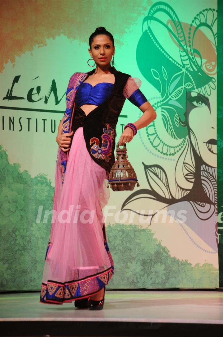 Le’Mark Institute of Art Marque 2012 a colourful fashion show