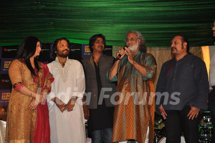 Richa, Roop Kumar Rathod, Paras Nath, Leslie Lewis at Eternal Winds World Fusion Album launch