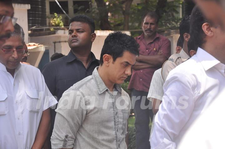 Bollywood actor Aamir Khan at Rajkumar Hirani's father's funeral Municipal Hindu Cemetery in Santacruz Mumbai, India. .
