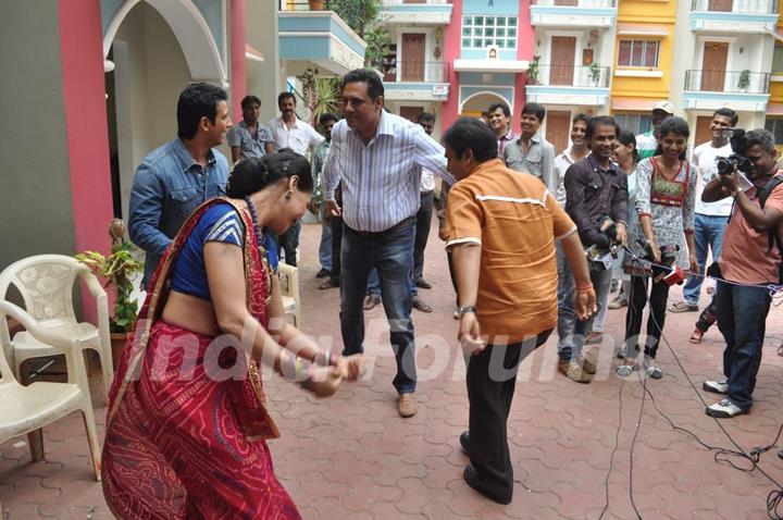 Cast of Ferrari Ki Sawaari On the Sets of Tarak Mehta Ka Ooltah Chasmah