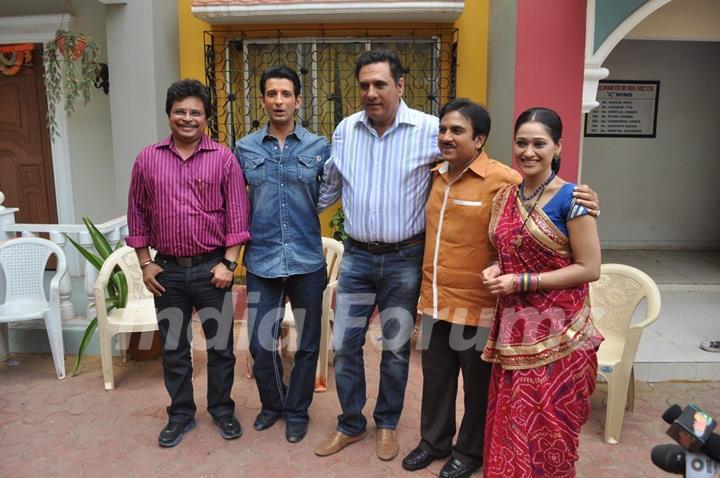 Cast of Ferrari Ki Sawaari On the Sets of Tarak Mehta Ka Ooltah Chasmah