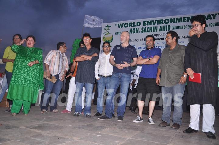 Bollywood celebrities Shankar, Ehsaan, Loy, Anu Malik, Kunal Ganjawala, Poonam Dhillon, Dolly Bindra at world environment day celebrations in Mumbai. .