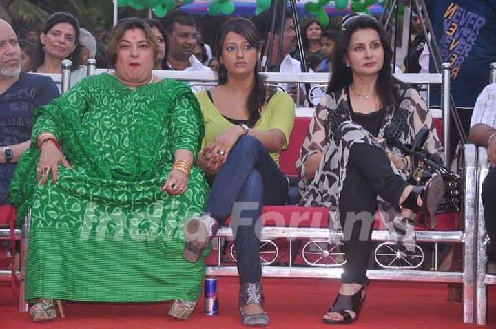 Bollywood celebrities Poonam Dhillon and Dolly Bindra at world environment day celebrations in Mumbai. .