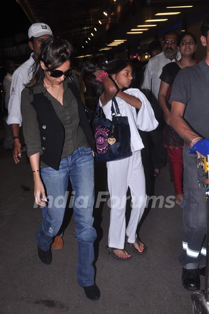 Bollywood celebrities Gauri Khan snapped at airport leaving for London. .