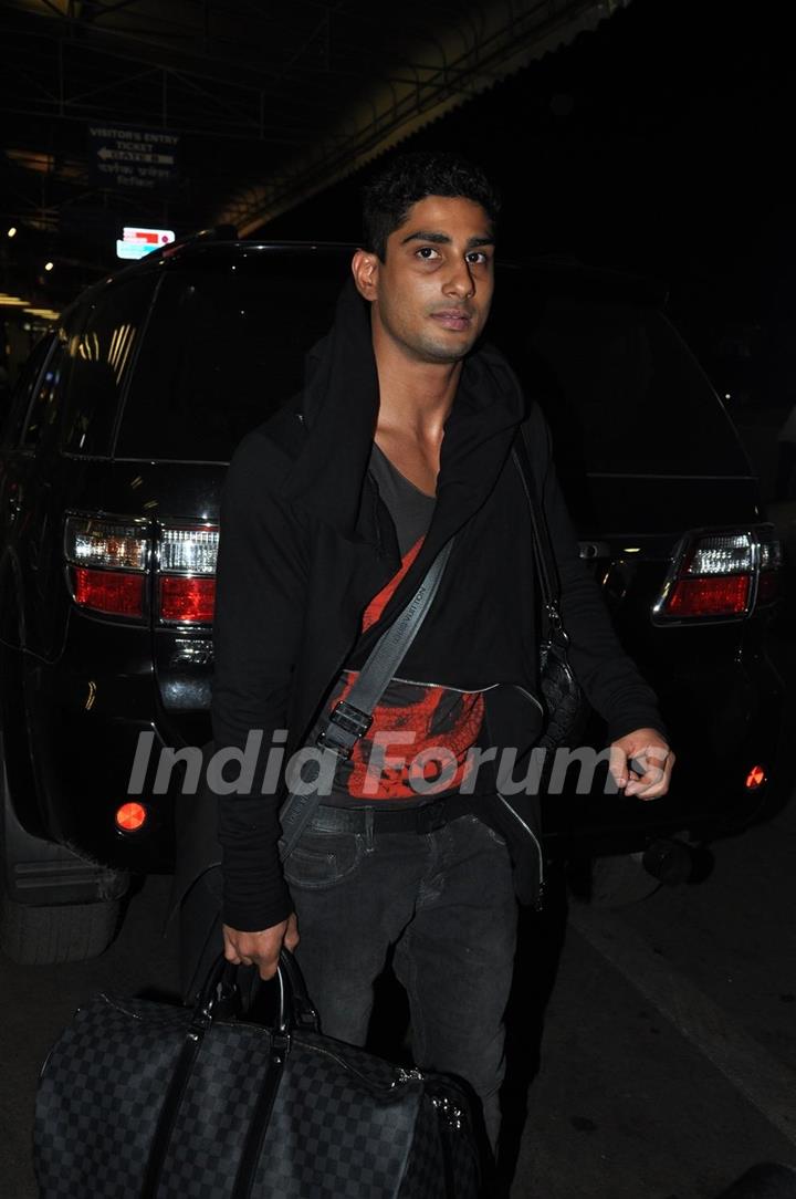 B-town Celebs leave for IIFA 2012