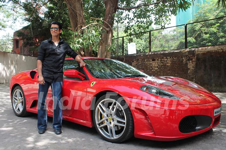 Bollywood actor Sharman Joshi promoting his upcoming film 'Ferrari Ki Sawaari' at Mehboob Studios in Mumbai. .