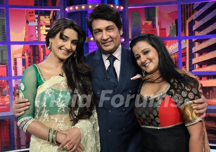 Rati Pandey ,Shekhar Suman & Smita Singh on Movers & shakers set