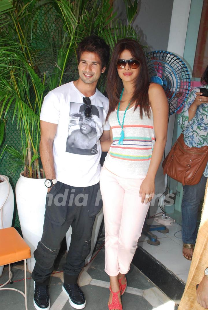 Bollywood actor Shahid Kapoor and Priyanka Chopra promote Teri Meri Kahaan at Cocoberry