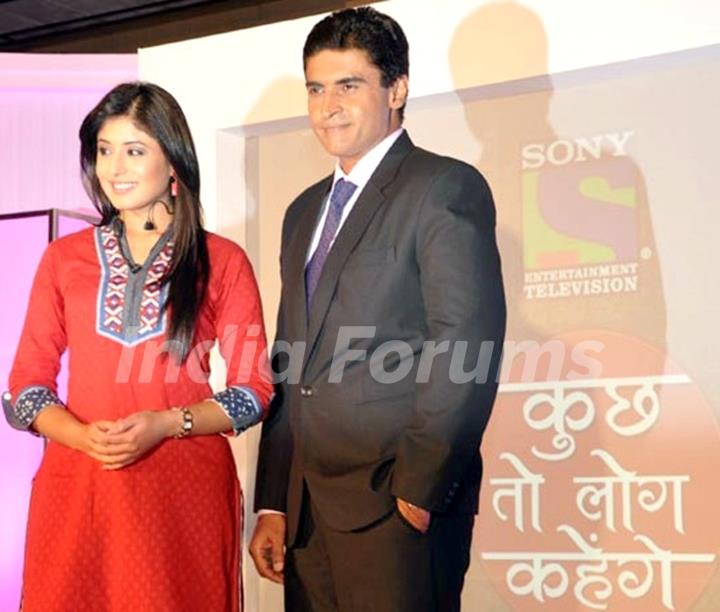 Mohnish Bahl & Kritika Kamra in Kuch Toh Log Kahenge k launch......