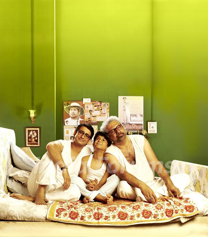 Sharman Joshi, Ritvik Sahore and Boman Irani in Ferrari Ki Sawaari