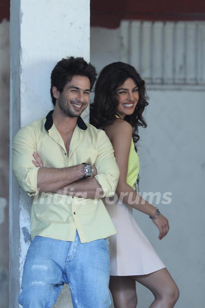 Shahid Kapoor & Priyanka Chopra at media interviews for their film Teri Meri Kahaani at Mehboob Studios in Mumbai