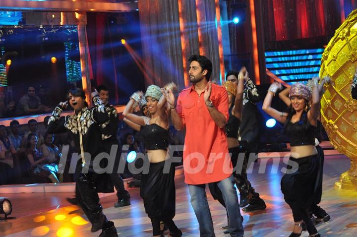 Film Bol Bachchan Promotion on the Set Jhalak Dikhhala Jaa