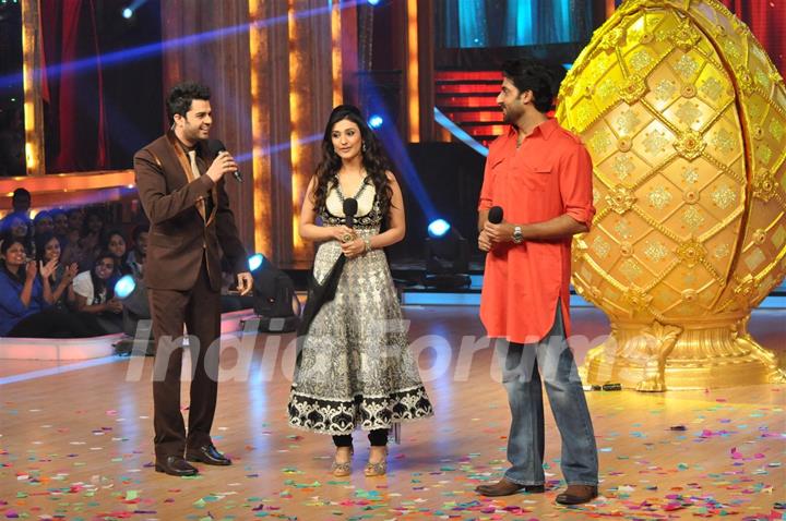 Film Bol Bachchan Promotion on the Set Jhalak Dikhhala Jaa