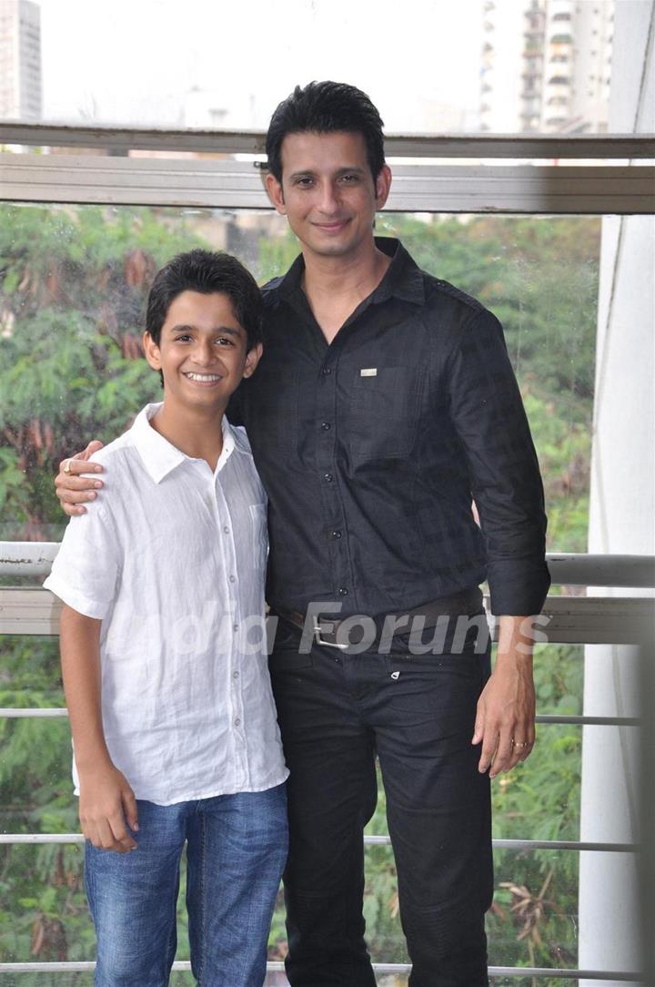 Sharman Joshi and Ritwik Sahore at Film Ferrari Ki Sawaari Kids Special Screening