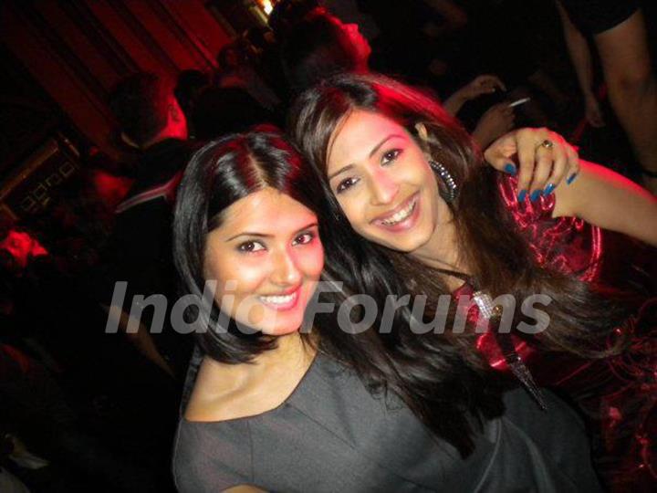 Kratika Sengar and Dimple Jhangiani
