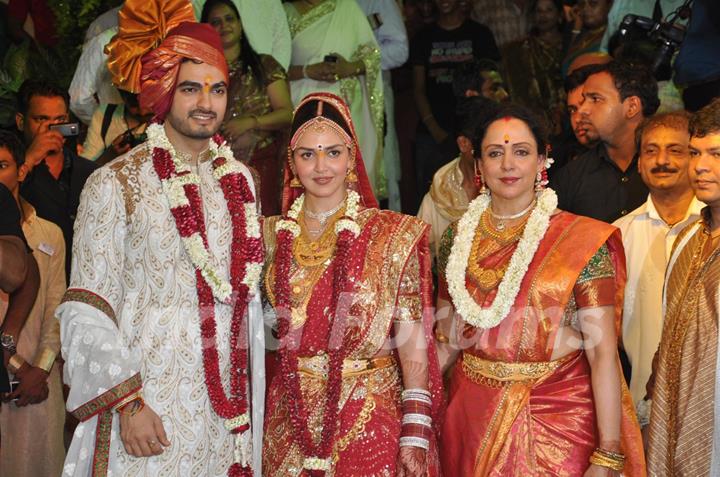 Hema Malini at Esha Deol and Bharat Takhtani at their wedding ceremony