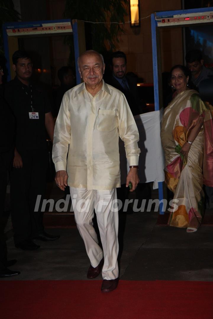 Sushilkumar Shinde with wife at Esha Deol's Wedding Reception