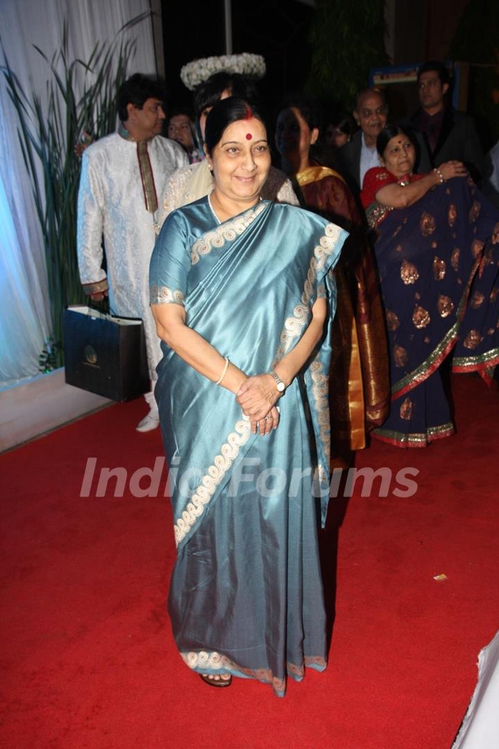 Sushma Swaraj at Esha Deol's Wedding Reception