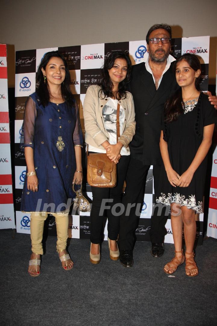 Jackie Shroff, Sunita Chhaya, Ankita Shrivastava, Ananya Vij at Launch of 'Life's Good' promo