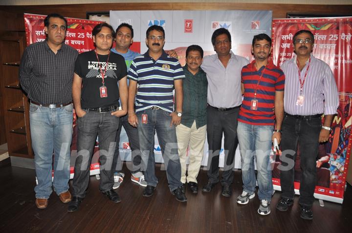 Prashant Shirsat, Ashoo Sethi with MTS group with the Cast of Bol Bachchan meet fans at Fame