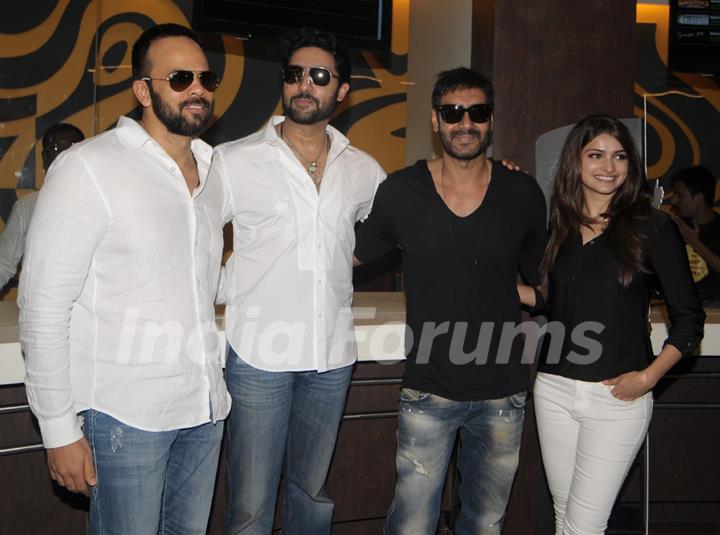 Rohit Shetty, Abhishek Bachchan, Ajay Devgan and Prachi Desai of Bol Bachchan selling ticket at Fame