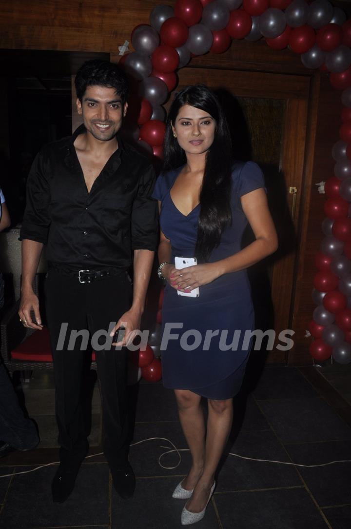 Gurmeet Choudhary, Kratika Sengar at Punar Vivah 100 Episode celebration