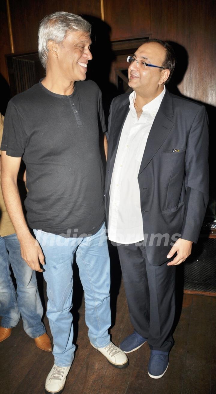 Sudhir Mishra and Viveck Vaswani at Viveck Vaswani's surprise birthday bash