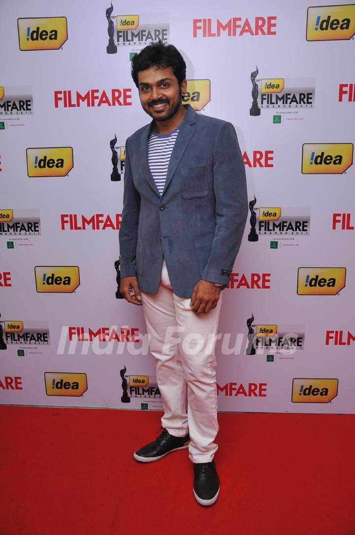 Karthi at 59th !dea Filmfare Awards 2011 (South)