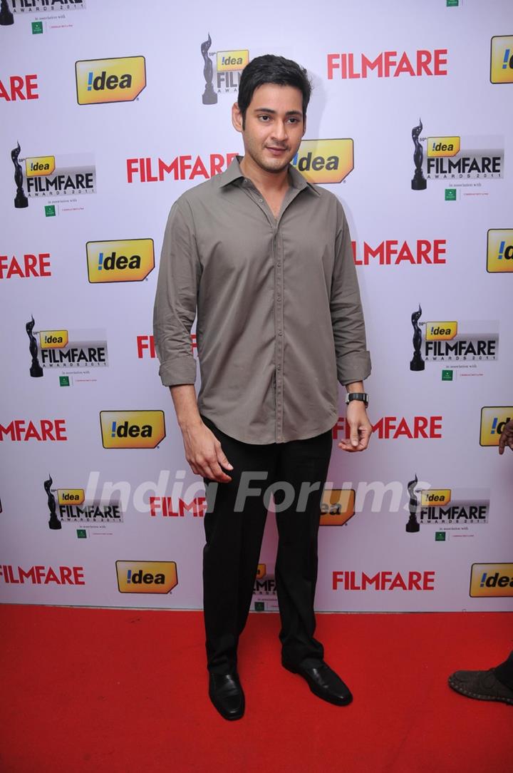 Mahesh Babu at 59th !dea Filmfare Awards 2011 (South)