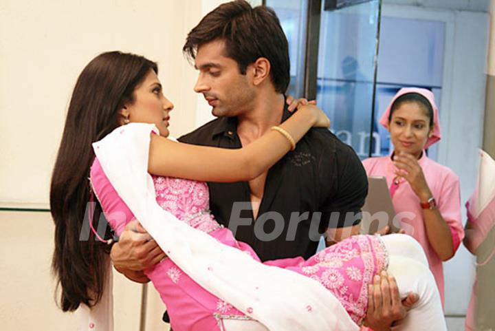 Jennifer Winget and Karan Singh Grover