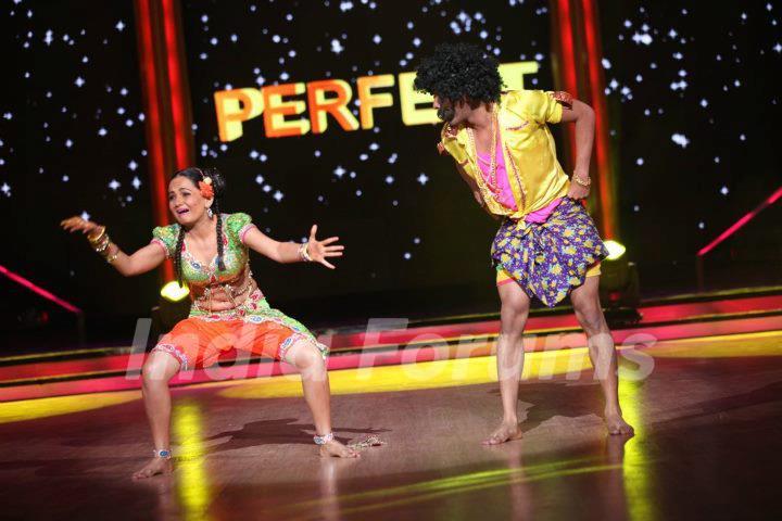 Jhalak Gia performance