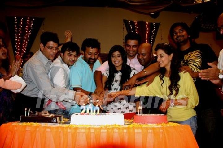 200 Episode celebration of Kuch Toh Log Kahenge