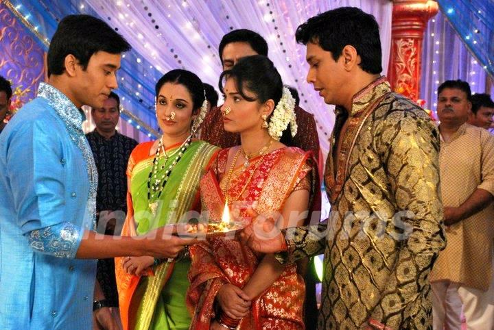 Ankita Lokhande, Anurag Sharma, Mahesh Shetty, Swati Anand Shooting For Pavitra Rishta