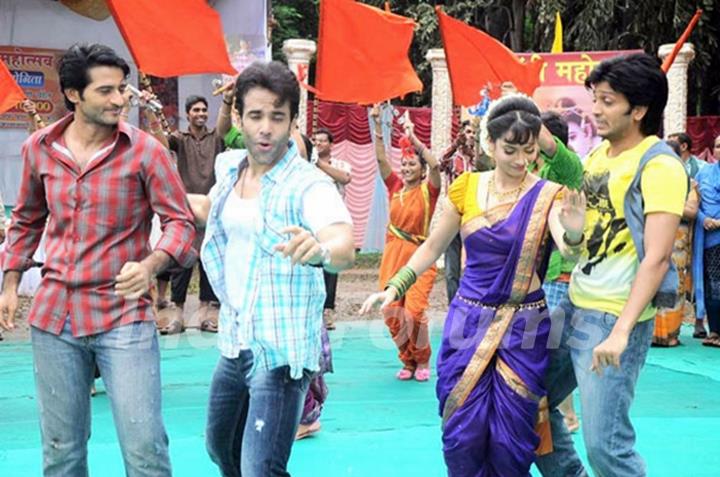 Hiten Tejwani, Tusshar Kapoor, Ankita Lokhande, Riteish Deshmukh