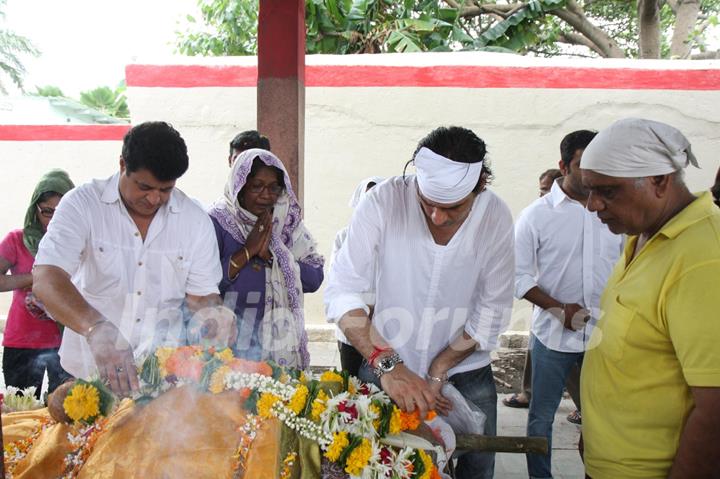 B.R Ishara Cremated at Pawan Hans Crematorium in Juhu, Mumbai