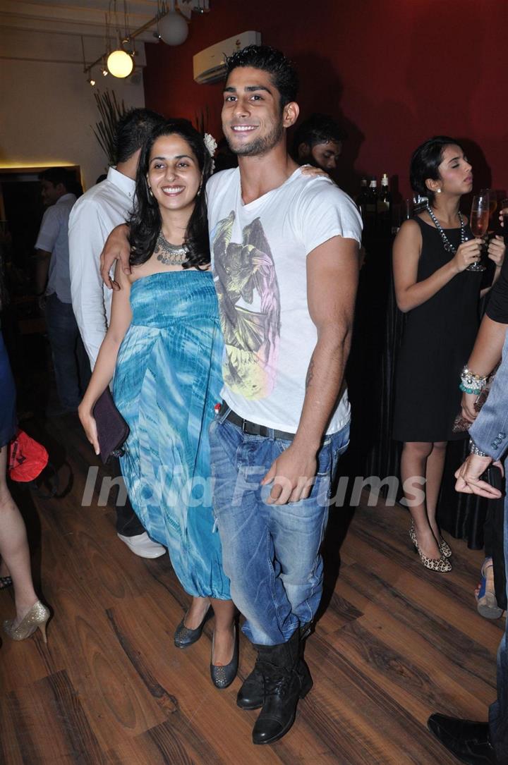 Sonam Kapoor and Prateik Babbar snapped at Ave 29 event