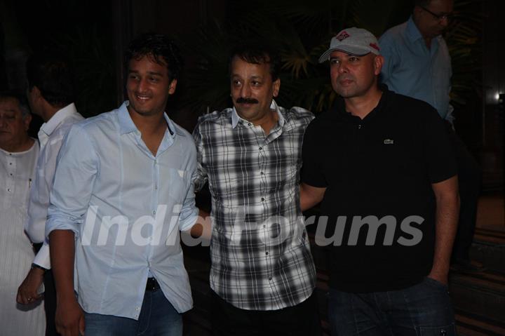 Salman and Sanjay Dutt at Baba Siddique's Iftar Party