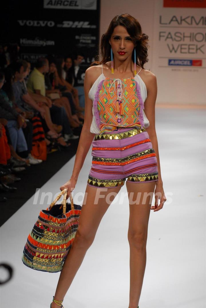 Monica Dogra showstopper for designer Pia Pauro at the LFW Winter Festive 2012