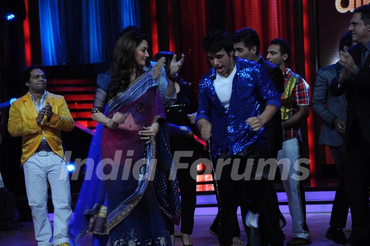 Madhuri Dixit on the sets of Jhalak Dikhhla Jaa