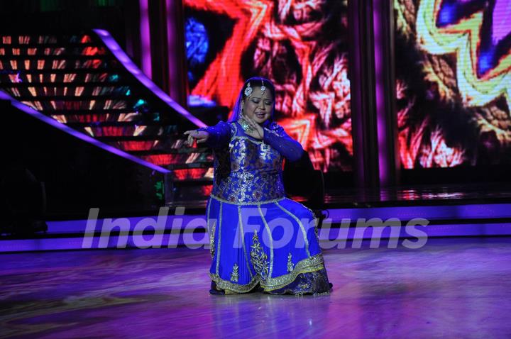 Bharti Singh performing on the sets of Jhalak Dikhhla Jaa
