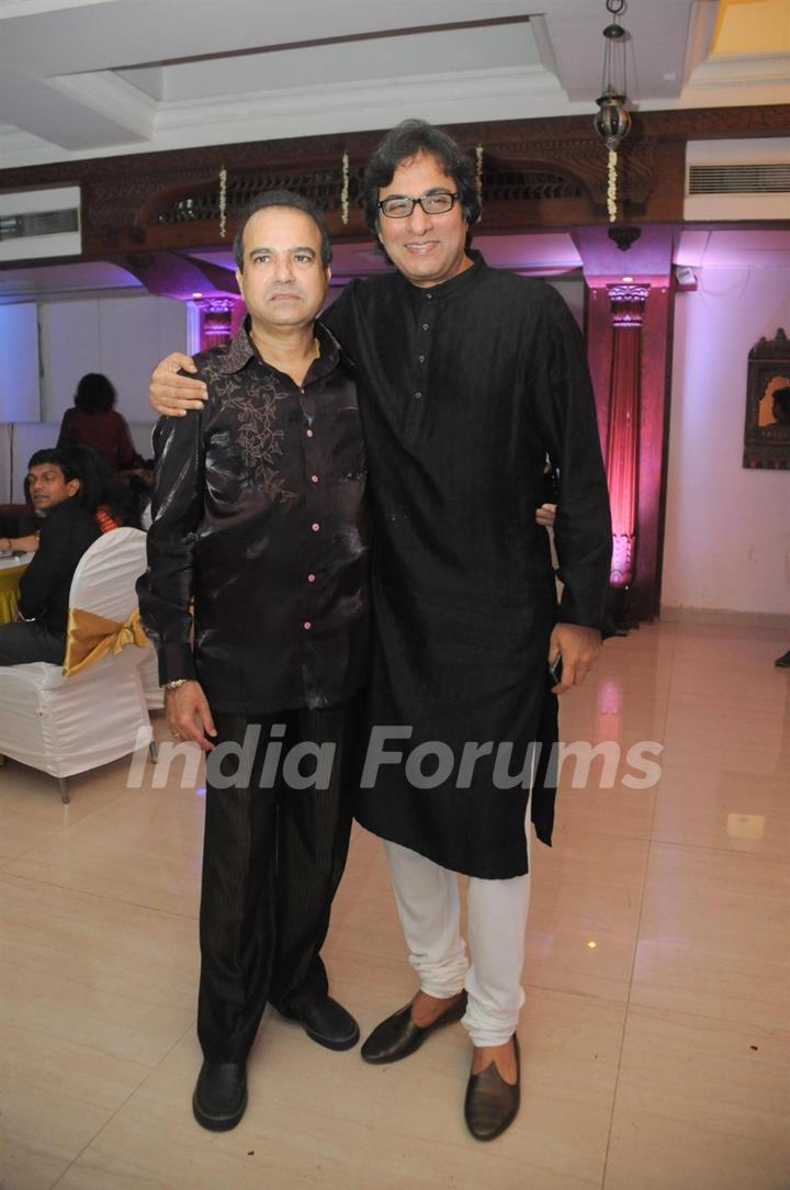 Talat Aziz at Suresh Wadkar's Birthday Bash