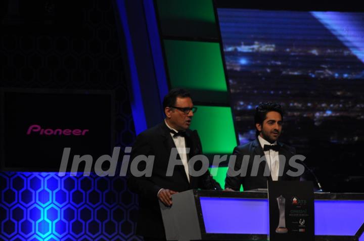 Boman Irani and Ayushmann Khurana at Credai Real Estate Awards 2012