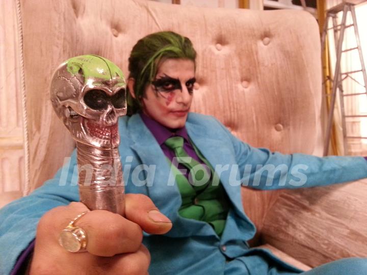 Karanvir Bohra as Joker