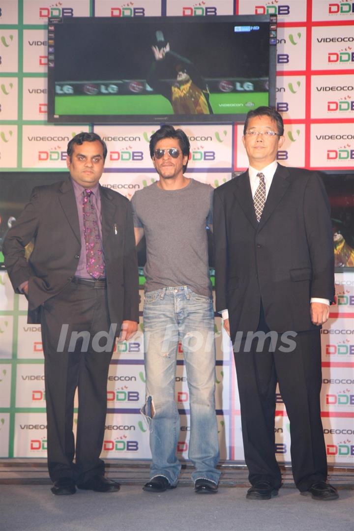 Shahrukh Khan poses during the launch of DDB & Videocon its new Age Led’s