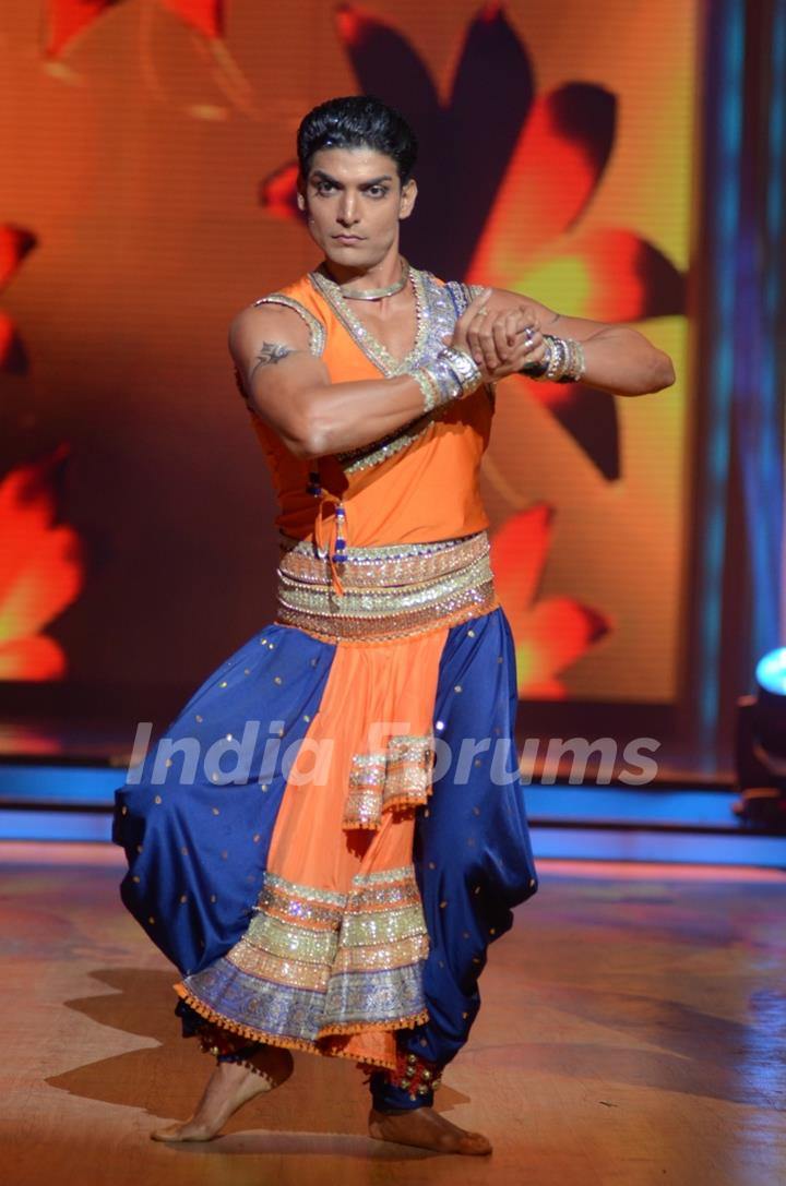 Gurmeet Choudhary in Jhalak Dikhhla Jaa 3